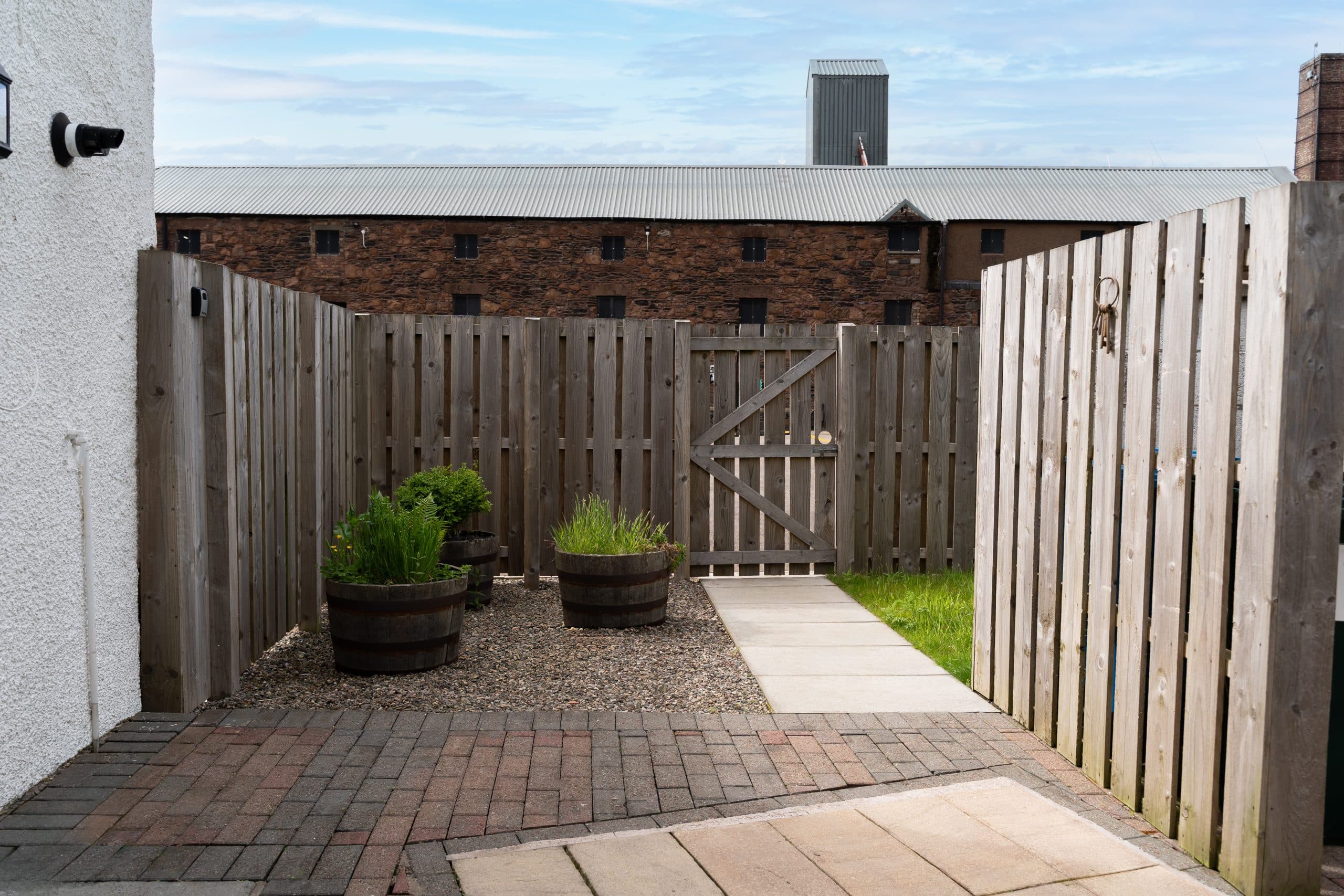 GARDEN VIEW _ WESTMOUNT